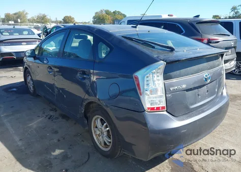 2011 Toyota Prius Three z USA, uszkodzony, nr VIN JTDKN3DU1B1450052